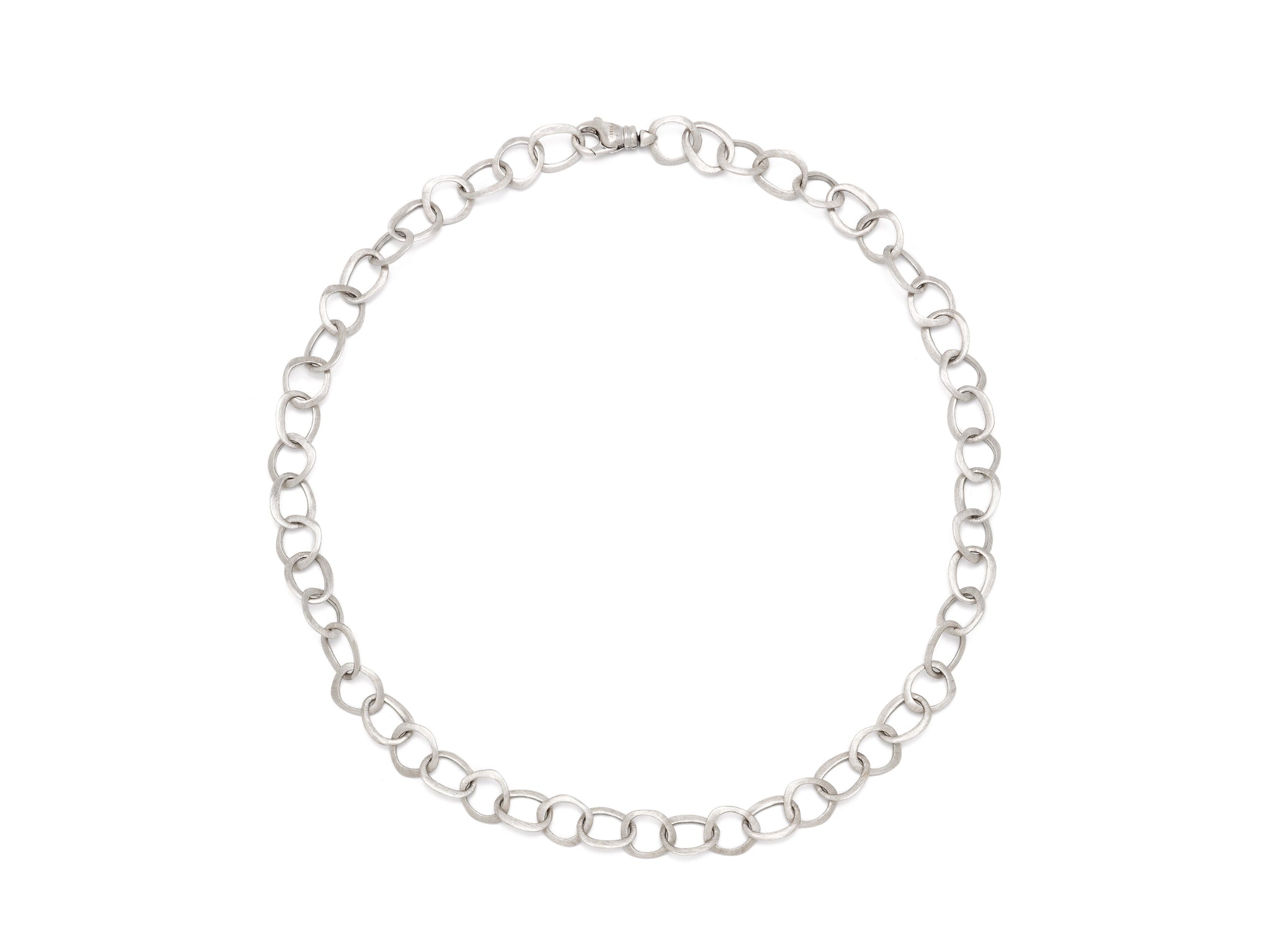 18 krt white gold necklace with wrought links