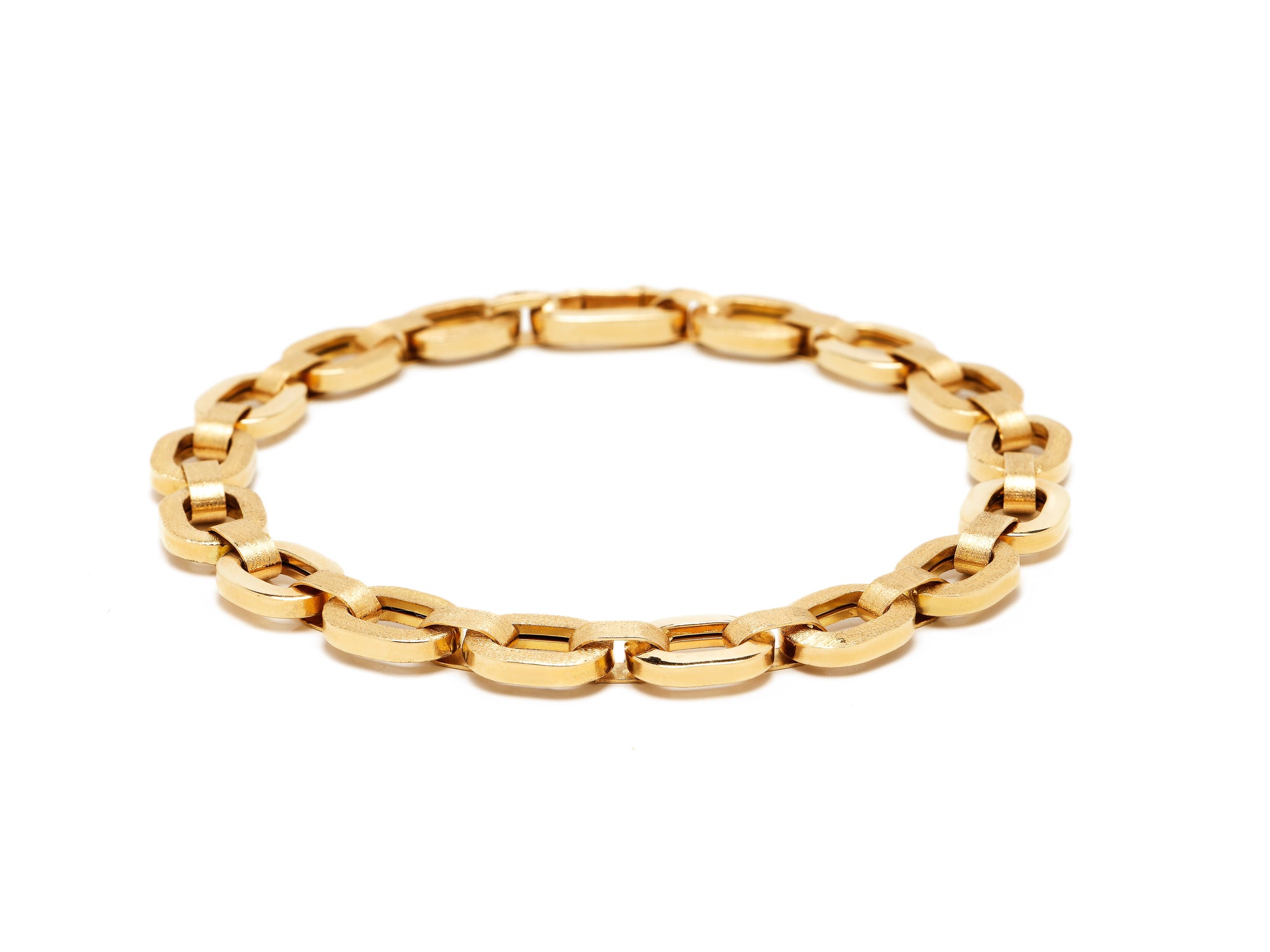 18 krt yellow gold satin and polished link bracelet