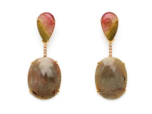 18 krt red gold earrings set with 2 pear-shape multi colour Tourmalines and 2 oval Corundums