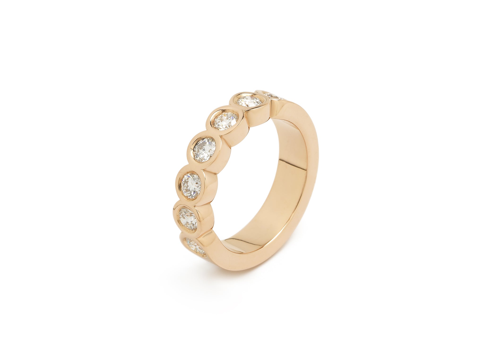 18 krt rose gold ring set with 7 brilliant diamonds